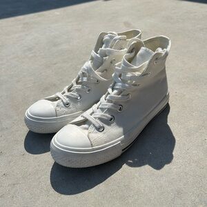 White lace up high top sneakers